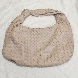 Elegant Tan Woven Women's Bag